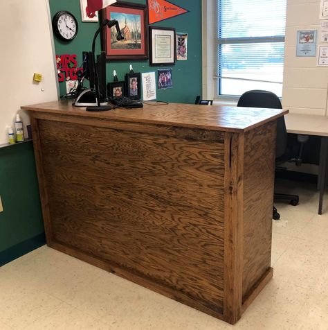 Standing Teacher Desk, Classroom Standing Desk, Classroom Podium, Teacher Podium, Old Wooden Teacher Desk, Teacher Desk Areas, Teacher Summer, Thinking Maps, Classroom Hacks