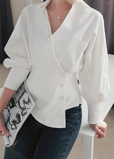 Latest Trendy Tops for Women Online Free Shipping Balloon Sleeve Shirt, Woman In White, Sewing Clothes Women, Trendy Tops For Women, White Long Sleeve Blouse, Trendy Fashion Tops, Turndown Collar, Ladies Dress Design, Mode Inspiration