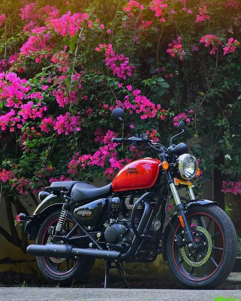 Royal Enfield Red Colour, चमत्कारी नायक, Red Colour Wallpaper, Hunter 350, Royal Enfield Classic 350cc, Classic 350 Royal Enfield, Bullet Pics, Royal Enfield Wallpapers, Royal Enfield India