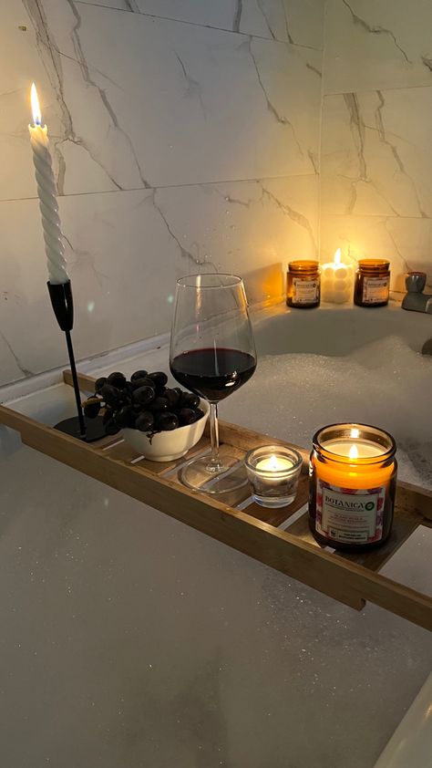 Wine And Bubble Bath, Bath Night Aesthetic, Bath Asthetics Night, Self Care Night Aesthetic, Bath With Candles, Bath Tub Aesthetic, Bubble Bath Aesthetic, Игрушки Funko Pop, Aesthetic Bath