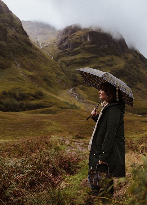 Scottish Highlands Outfit, Scottish Highlands Aesthetic, Highlands Aesthetic, Scottish Farm, April Vibes, Scottish Aesthetic, English Countryside Fashion, English Countryside Aesthetic, Scottish Outfit