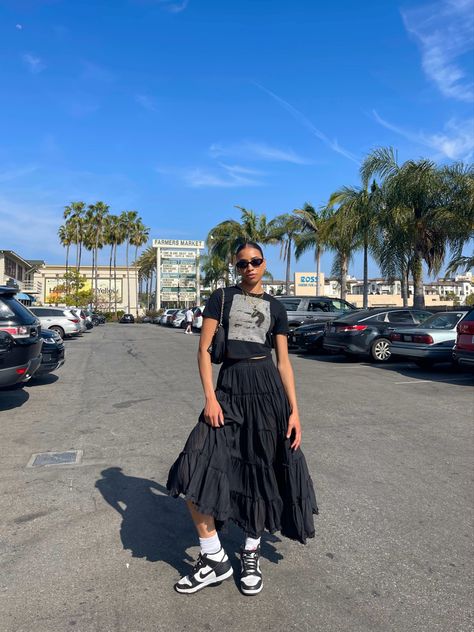 T Shirt With Flowy Skirt, Nike Dunks Dress Outfit, Black Layered Skirt Outfit, Boho Black Skirt Outfit, Nike Dunk Skirt Outfit, Graphic Tee Long Skirt, Long Tennis Skirt Outfit, Skirts With Graphic Tees Outfit, Dunks Skirt Outfit