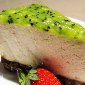 Kiwifruit Cheesecake Recipe | Chelsea Sugar Kiwi Cheesecake Recipes, Kiwi Cheesecake, Raw Vegan Cheesecake, Coconut Baking, Vegan Cheesecake, Raw Desserts, Kiwi Fruit, Sweet Delights, Freezer Friendly