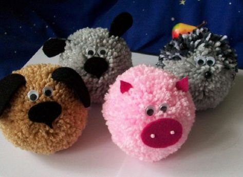 50+ Awesome Pompoms Decor Pom Pom Animals, Yarn Crafts For Kids, Easy Yarn Crafts, Diy Pom Poms, Animal Art Projects, Pom Pom Crafts, Operation Christmas Child, Yarn Projects, Childrens Crafts