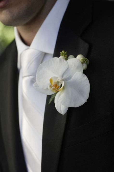 Orchid For Wedding, Wedding Decorations Orchid, Orchid Flowers Wedding, Single Orchid Bouquet, Orchids For Wedding, Orchid Wedding Florals, Orchid Flower Bouquet Wedding, Wedding Orchids Decoration, Orchid Bridal Bouquets Unique