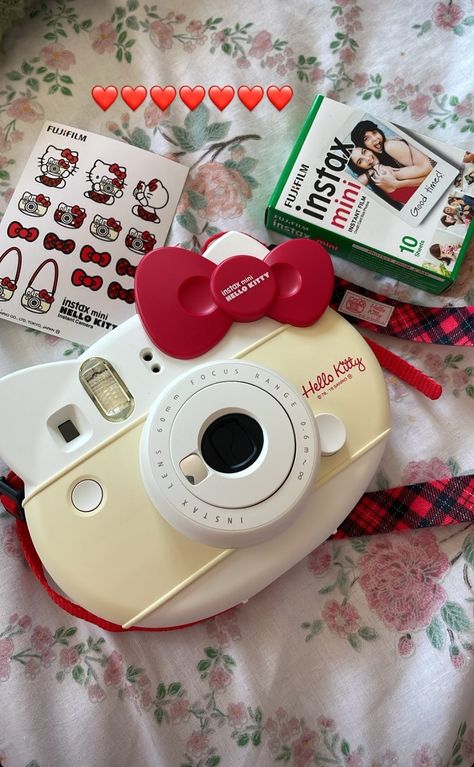 Hello Kitty Instax, Aesthetic Personality, 2 Aesthetic, Hello Kitty Rooms, Kitty Clothes, Cute Camera, Hello Kitty Aesthetic, Hello Kitty Accessories, Hello Kit