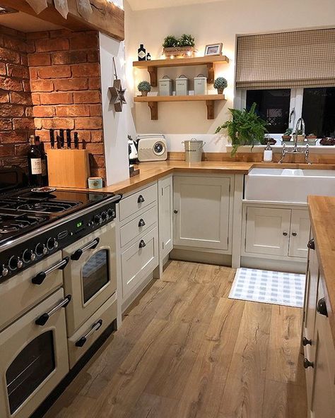 Tomorrow is main Christmas food shop day for me! Isn’t it funny how we shop like we are going to be snowed in for a week when the shops are actually only shut for 1 or 2 days! 🤣🛒👊 #kitchen #kitchens #kitcheninspoweek #kitchenideas #kitcheninspo #kitcheninspiration #interior #interiors #interiorlove #interiorinspo #interiordesign #homedecor #homerenovation #homereno #homerenoideas #instahome #instahomedecor #instahomedesign #countrykitchen #shakerkitchen #kitchenisland #kitchendesign #kitchend Small Kitchen Decoration, Model Dapur, French Country Kitchens, Small Kitchen Decor, Farmhouse Kitchen Design, French Country Kitchen, Kitchen Diner, Cottage Kitchen, Counter Tops