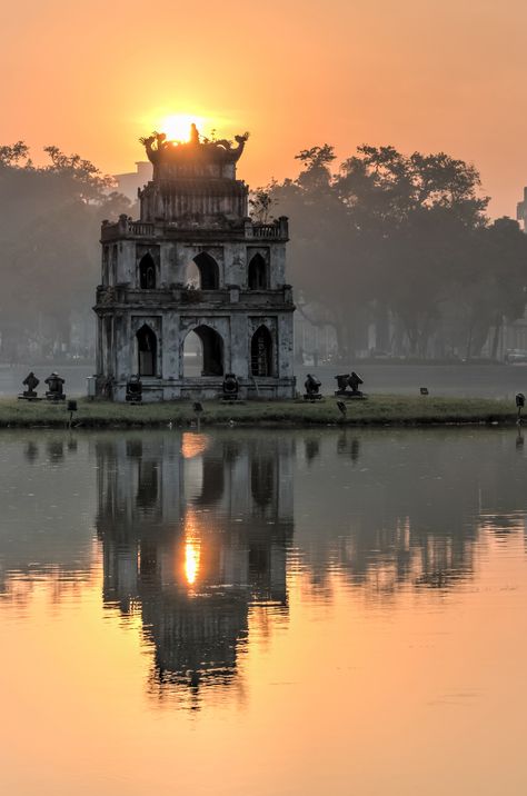 Ha Noi Vietnam, Viet Nam Art, Hanoi Aesthetic, Vietnam Hanoi Aesthetic, Vietnam Places, Vietnam Landscape, Hanoi Vietnam Photography, Hanoi Travel, Vietnam Hanoi