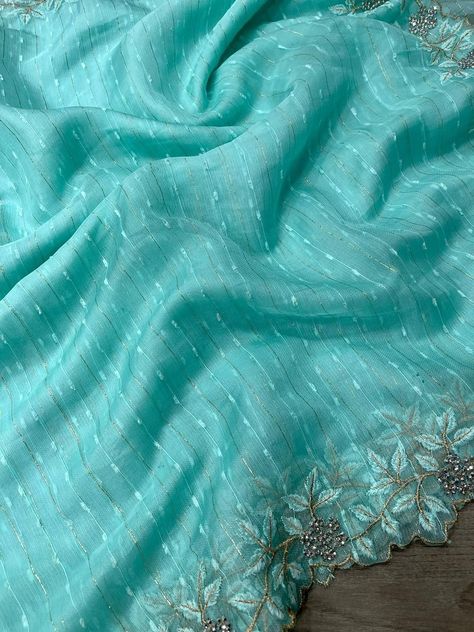 Jute Silk Saree, Cutwork Saree, Long Blouse Designs, New Saree Designs, Floral Print Sarees, Traditional Blouse Designs, Fashionable Saree Blouse Designs, Cotton Saree Designs, Fancy Sarees Party Wear