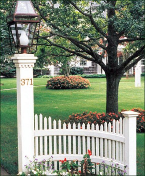 walpolewoodworkers.com white picket fence with lampost Entrance Idea, Walpole Outdoors, Front Yards Curb Appeal, Driveway Entrance, Small Front Yard Landscaping, Small Front Yard, Driveway Landscaping, Front Yard Fence, Oyster Bay