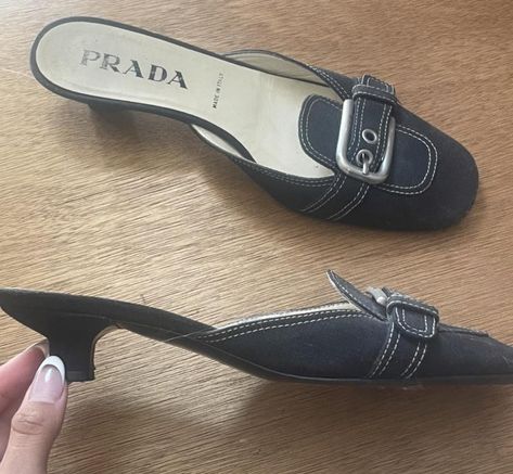 Y2k Kitten Heels, Thrift Heels, Kitten Heels Aesthetic, Prada Kitten Heels, Vintage Kitten Heels, Official Shoes, Heels Aesthetic, Classy Shoes, Vintage Heels