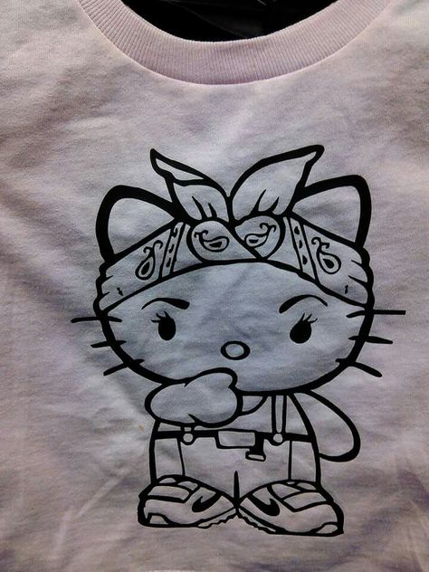 Chola kitty Kitty Chola, Tattoo Hello Kitty, Chola Drawings, Tattoo Design Apps, Town Tattoo, Chica Chola, Chola Girl, Hello Kitty Tattoos, Cholo Art