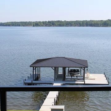 Floating Dock Ideas, Boat Dock Ideas Lakeside, Boat Dock Design, Lake Docks Designs, Craftsman Backyard, Craftsman Deck, Pictures Of Decks, Lake Docks, Lake House Dock