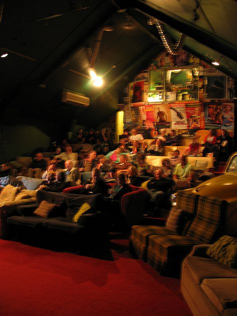 Cinema Paradiso - Wanaka NZ - the best boutique cinema; can order milk and cookies for the interval! Would love to watch all movies back there Boutique Movie Theater, Cool Movie Theaters, Independent Movie Theater, Small Town Movie Theater, Vintage Movie Theater Interior, Boutique Cinema, Small Movie Theater, Small Cinema Room, Movie Theater Party