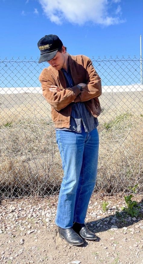 Wrangler Wrancher Outfit Men, 70s Cowboy Fashion, Mens Cowboy Boots Outfit Casual, Work Wear Men Workwear Style, Blue T Shirt Outfit Men, Farmer Outfits Men, Work Wear Men Workwear, Casual Cowboy Outfit Men, Cowboy Outfits Men