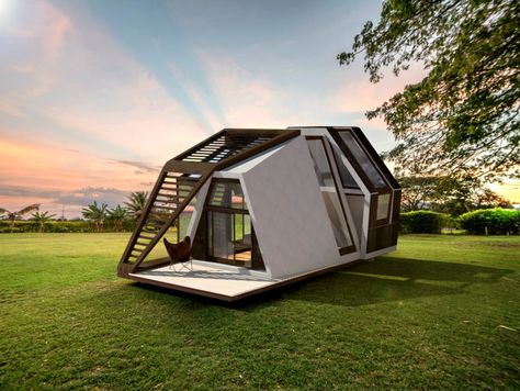 The ready-made Mobile Home is built on a moving platform and can be transported virtually anywhere, making off-grid living that much easier | Inhabitat - Green Design, Innovation, Architecture, Green Building Tiny House Mobile, Small Mobile Homes, Tiny Mobile House, Home Gym Design Garage, A Small House, Vacation Cabin, Micro House, Yanko Design, Tiny House Plans