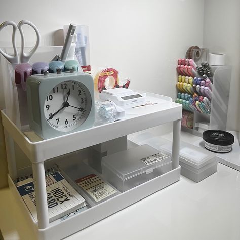 Muji Desk, Muji Aesthetic, Muji Stationery, Aesthetic Desk, Desk Inspo, Study Area, Study Board, Teacher Desk, Study Areas