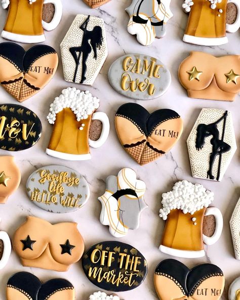 𝗠𝘆 𝗖𝗼𝗼𝗸𝗶𝗲 𝗦𝗽𝗮𝗰𝗲 on Instagram: “Bachelor party, what a fun set to make! 👯‍♀️👯‍♀️ Hope the groom had a crazy night… Next week I’m making bachelorette party cookies for his…” Bachelor Party Desserts, Bachlorette Cookie Ideas, Bachelor Party Cookies For Men, Bachelor Cookies Decorated, Bacholer Party Ideas For Men, Bachelor Party Cakes For Men Funny, Gay Bachelorette Party Ideas, Couples Bachelor And Bachelorette Party, Cookies For Bachelorette Party