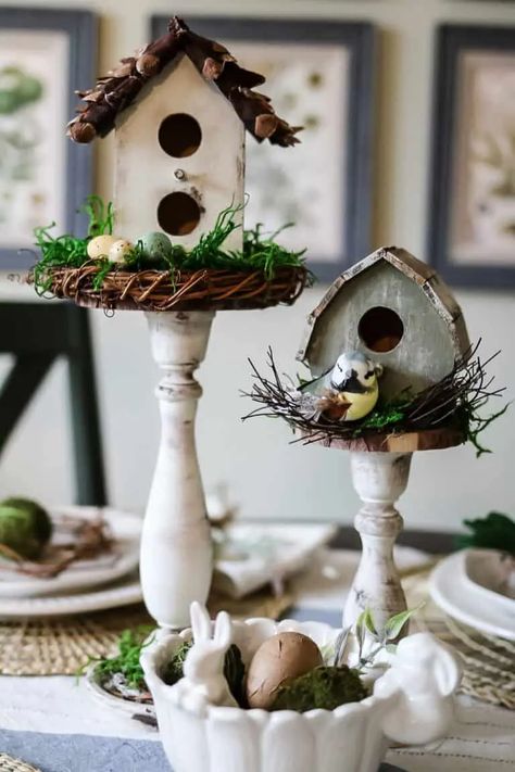 Takken Decor, Birdhouse Craft, Storage Hallway, Entrance Modern, Decorative Bird Houses, Spring Easter Crafts, Modern Hallway, Spring Easter Decor, Spring Home Decor