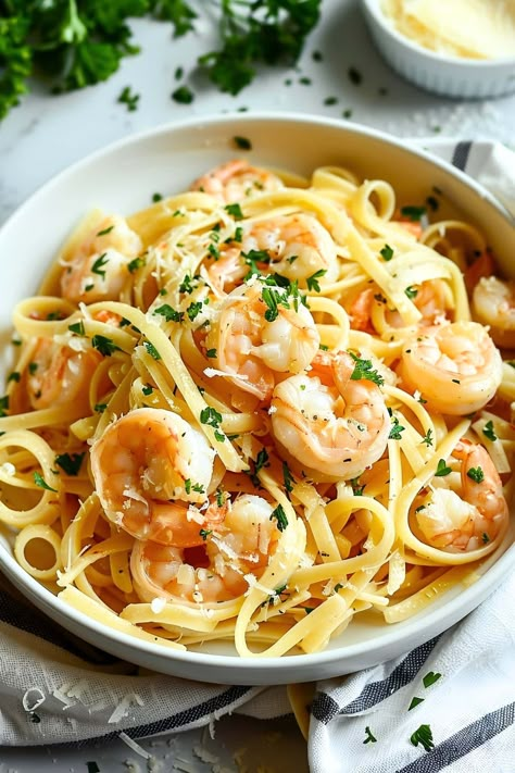 Easy Shrimp Linguine Recipe (With Garlic Butter) - Insanely Good Linguine Recipes Easy, Pasta Recipes Linguine, Shrimp Linguine Recipe, Shrimp Pasta Recipes Easy, Seafood Linguine, Recipe With Garlic, Shrimp Linguine, Linguine Recipes, Pizza Recipes Homemade