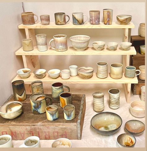 Tabletop display Shelves from maya elin Tabletop Market Display, Market Shelves, Ceramic Art Show Display Ideas, Pottery Pop Up Display, Ceramic Collection Display, Pottery Display Shelves, Pottery Shelf Display, Pottery Shelves, Ceramics Display