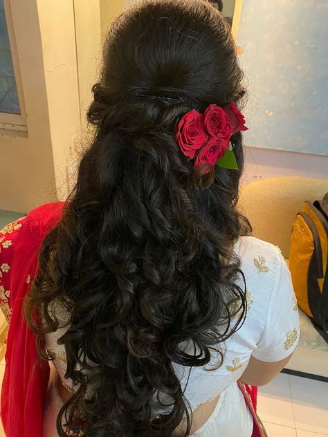 Adorable Artificial Flower Buns for Any Occasion Saree Hairstyles With Rose, Hair With Flowers Indian, Open Hair With Rose, Rose Flower Hairstyle, Rose In Hair Hairstyles Indian, Red Rose Hairstyle Open Hair, Hairstyles With Rose Flower, Rose Flower Hairstyles Indian, Red Rose Hairstyle