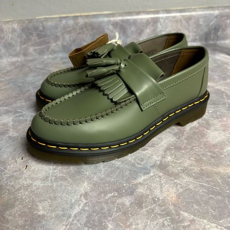 2 Pairs Brand New Without Boxes Size 6 Women And 8 Women Green Loafers Outfit, Doc Martens Loafers, Doc Martens Shoes, Artistic Shoes, Staple Shoes, Futuristic Shoes, Black Men Fashion Casual, Mode Shoes, Big Men Fashion