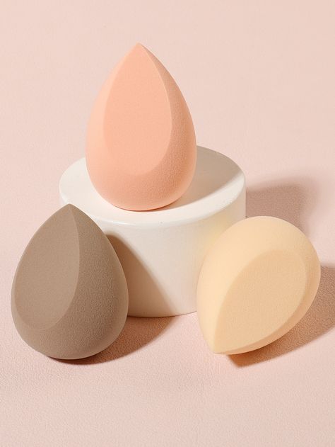 Blending Sponge, Beauty Blender Product Photography, Beauty Blenders, Makeup Blender, Makeup Game, Makeup Sponge, Beauty Blender, Photo Styling, Beauty Cosmetics