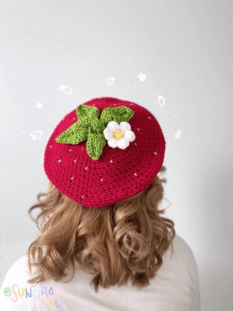 crochet strawberry beret Crochet Beret, Crochet Strawberry, Mode Crochet, Crochet Design Pattern, Kawaii Crochet, Hat Patterns, Crochet Fashion Patterns, Hat Handmade, Fun Crochet Projects