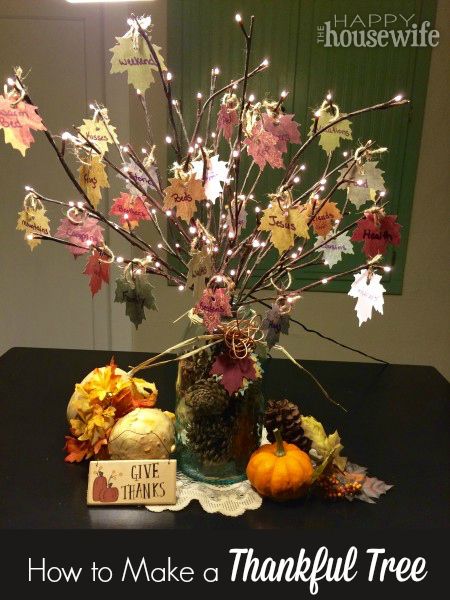 How to Make a Thankful Tree | The Happy Housewife Diy Thanksgiving, Diy Thankful Tree, Gratitude Tree, Tree Centerpiece, Thanksgiving Tree, Thankful Tree, Happy Housewife, Thanksgiving Diy, Thanksgiving Traditions