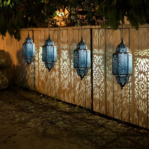 Moroccan Outdoor Patio, Moroccan Patio Decor, Moroccan Patio Ideas, Moroccan Outdoor Decor, Art Deco Patio, Pakistan House, Best Outdoor Solar Lights, Pathway Decor, Best Indoor Hanging Plants