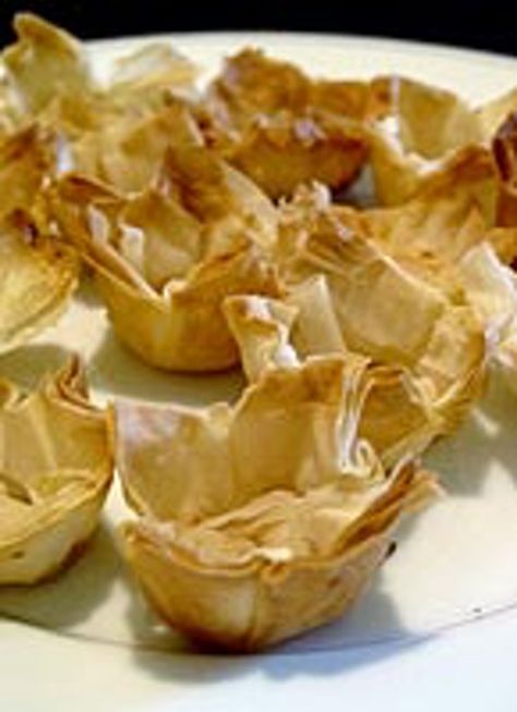 Technique: Making Phyllo Cups Whipped Blue Cheese, Appetizers Savory, Philo Dough, Phyllo Recipes, Party Tricks, Phyllo Cups, Dessert Party, Tart Shells, Phyllo Dough