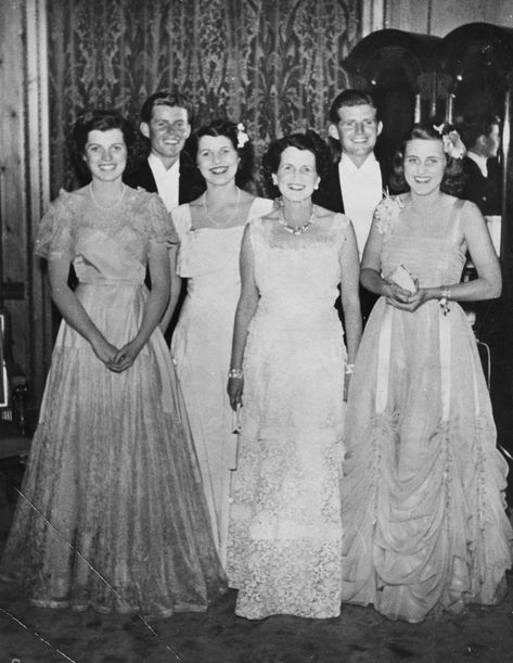 ♛ The Kennedy Family ♛ — Rose Kennedy’s Family Album - Eunice and Rosemary... Usa Culture, Jackie Onassis, John Fitzgerald, Jfk Jr, Jackie O, First Lady, White Photography, Black And White Photography, Massachusetts