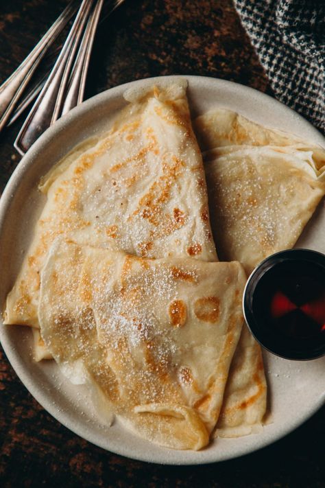 Vegan Crepes Recipe, Vegan Crepes, Easy Crepe Recipe, Pancake Crepes, Vegan Breakfasts, Vegan Baking Recipes, Crepe Recipes, Vegan Dessert, Vegan Cake