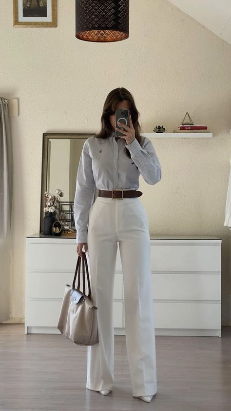 Ralph Lauren Outfit Inspiration, Polo Women Outfit Casual, Women’s Polo Outfit, Ralph Lauren Sweatshirt Outfit, Ralph Lauren Button Down Outfit Women, Polo Shoes Women, Ralph Lauren Girl Aesthetic, Ralph Lauren Outfits Women Casual, Ralph Lauren Polo Shirt Outfit Women's