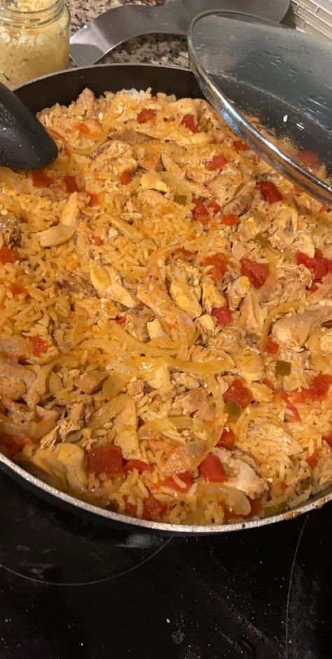 Mexican Kitchen Recipes 2024 | A Easy Favorite! Arroz con pollo 🔥 | Facebook Chicken In Pan, Mexican Stew, Chicken Bouillon, Slow Cooked Chicken, Sauteed Chicken, Homemade Tortillas, Long Grain Rice, Skinless Chicken Thighs, Corn Recipes