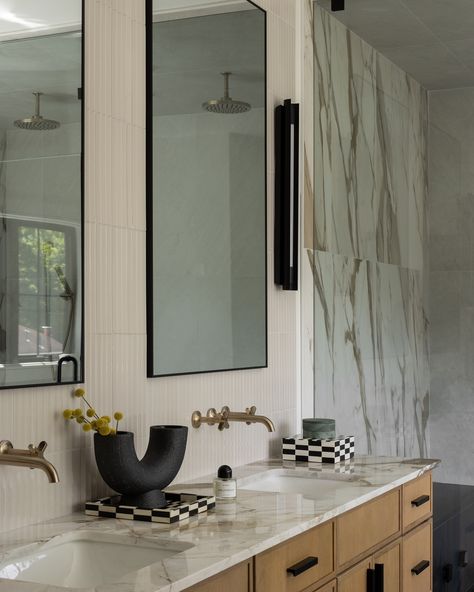 Obsessed is an understatement. Could stare at this primary bath all day🤌🏻 The backsplash is personally my favvvv detail. A mix of flat + fluted tile for added texture and personality #SpecInCheck Fluted Tile, Vanity Marble Top, Landscape Inspiration, Primary Bath, White Vanity, House Things, Marble Bathroom, Bath Design, Bathroom Inspiration