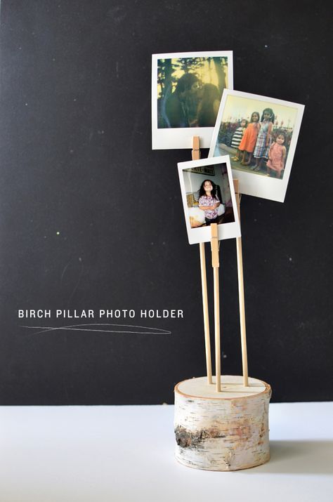 diy: birch pillar photo holder Küchen Diy, Kitchen Birch, Birch Cake, Diy Photo Holder, Wood Kitchens, Quick And Easy Crafts, Diy Holder, Photo Holder, Photo Holders