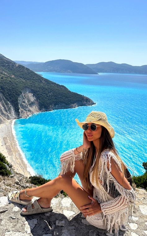 @tackasta_mara 📍 Myrtos Beach, Kefalonia Island, Greece Myrtos Beach, Vacation Pics, Greece Beach, Hillside Landscaping, Fun Places To Go, Vacation Pictures, Vacation Photos, Tropical Landscaping, Corfu