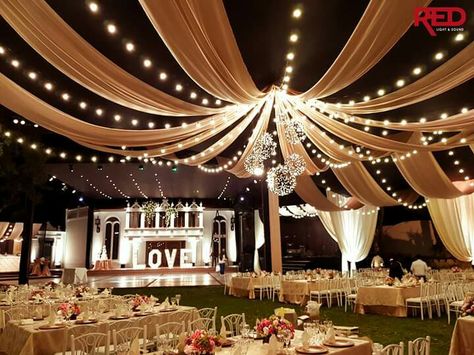 Hall Deco, Drape Ideas, Ceiling Drapery, Gatsby Theme, Wedding Mehndi Designs, Wedding Mehndi, Decorative Ideas, Wedding Hall, Wedding Styling