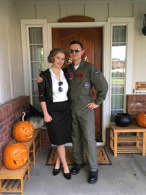 Maverick and Charlie Top Gun Costume! Maverick And Charlie Costume, Charlie And Maverick Costume, Couples Dynamics, Goddess Halloween, Most Popular Halloween Costumes, 80s Halloween, Popular Halloween Costumes, Diy Couples Costumes, Couple Costumes