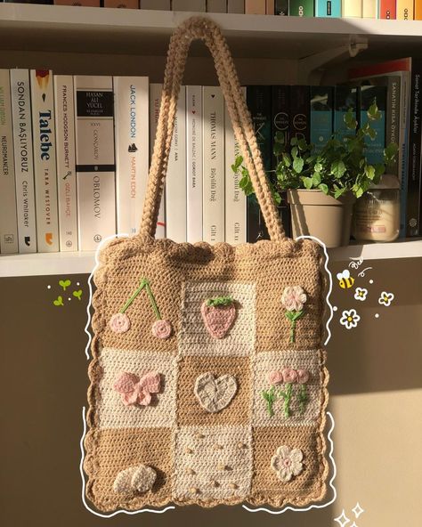 28cm×30 cm crochet bag. Our sales will start soon via etsy. #crochet #crochetbag #aesthetic #knitting #bag Aesthetic Crochet Bags, Crochet Girl Aesthetic, Shopping Aesthetic Bags, Crochet Projects Aesthetic, Aesthetic Crochet Bag, Crocheting Aesthetic, Crochet Bag Aesthetic, Crochet Bag Tutorial, Lily Bag