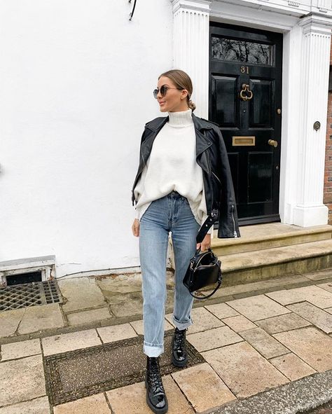 Nadia Anya, Chic Style Inspiration, Trendy Overalls, Thanksgiving Outfit Ideas, Thanksgiving Outfit Women, Cute Thanksgiving Outfits, What To Wear Fall, Classic Capsule Wardrobe, Fall Wardrobe Essentials