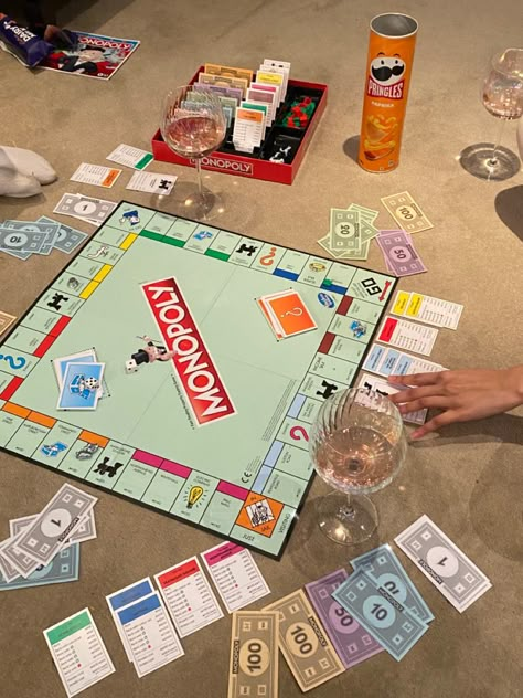 Playing Monopoly Aesthetic, Monopoly Fake Story, Ludo Aesthetic, Board Game Night Aesthetic, Monopoly Night, Board Games Aesthetic, Friends Board Game, Board Games With Friends, Skills Aesthetic