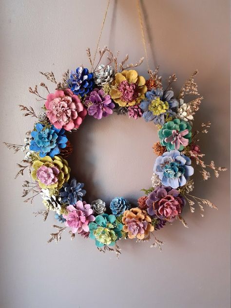 Pine Cone Angels, Pine Cone Flower Wreath, Pinecone Crafts, Rainbow Wreath, Painted Pinecones, Wreath Hanging, Pine Cone Art, Cone Crafts, Diy Pinecone