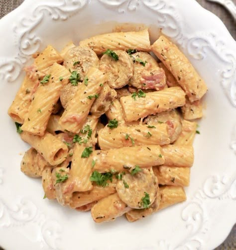 Creamy Bratwurst Pasta, Pasta And Bratwurst, Bratwurst Pasta Dinner Ideas, Brats And Pasta Recipes, Brat Pasta, What To Serve With Bratwurst, Bratwurst Pasta Recipes, Pasta With Bratwurst, Recipes With Bratwurst