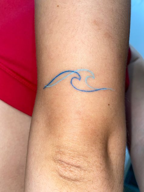 Wave Colored Tattoo, Wave Wedding Ring Tattoo, Small Wave Tattoo Finger, 2 Waves Tattoo, Color Wave Tattoo, Surf Wave Tattoo, Double Wave Tattoo, Wave Tattoo Color, White Wave Tattoo