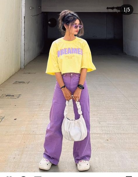 Purple And Yellow Aesthetic Outfit, Colorful Fun Outfits Aesthetic, Yellow Purple Outfit, Purple And Yellow Outfit, Pink Fashion Aesthetic, Purple Pants Outfit, Contrast Outfit, Bright Colored Outfits, Outfit Retro