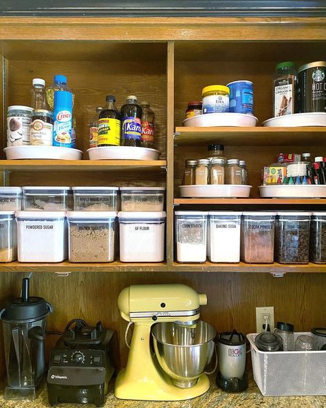 Jennifer Johnson on Instagram: “This baking cabinet transformed from home baker ➡️ master pastry chef status and I’m here for all of it 🤩 Baking or cooking? Which would…” Baking Corner In Kitchen, Bake Station, Baking Cabinet Organization, Kitchen Baking Center, Baking Cart, Home Bakery Kitchen, Baking Sheet Storage, Kitchen Baking Station, Baking Cabinet