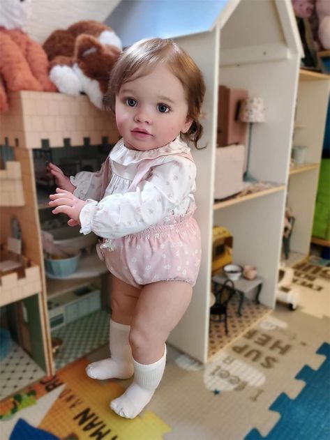 Reborn Toddler Girl, Custom Lps, Bb Reborn, Fake Baby, Baby Reborn, Reborn Toddler Dolls, Silicone Reborn Babies, Reborn Toddler, Silicone Dolls